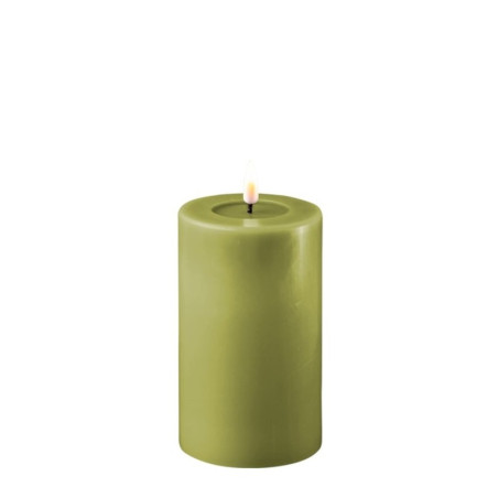 Echtwachs-LED-Stumpenkerze |Deluxe Homeart| Olivgrün 12,5cm